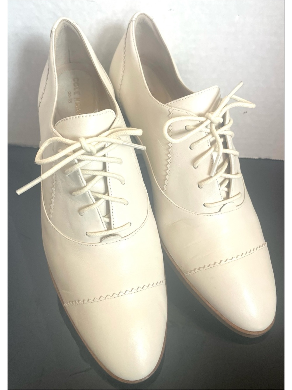 Cole Haan Modern Classics Oxford Ivory  Lace-ups Women's Shoes Size 9